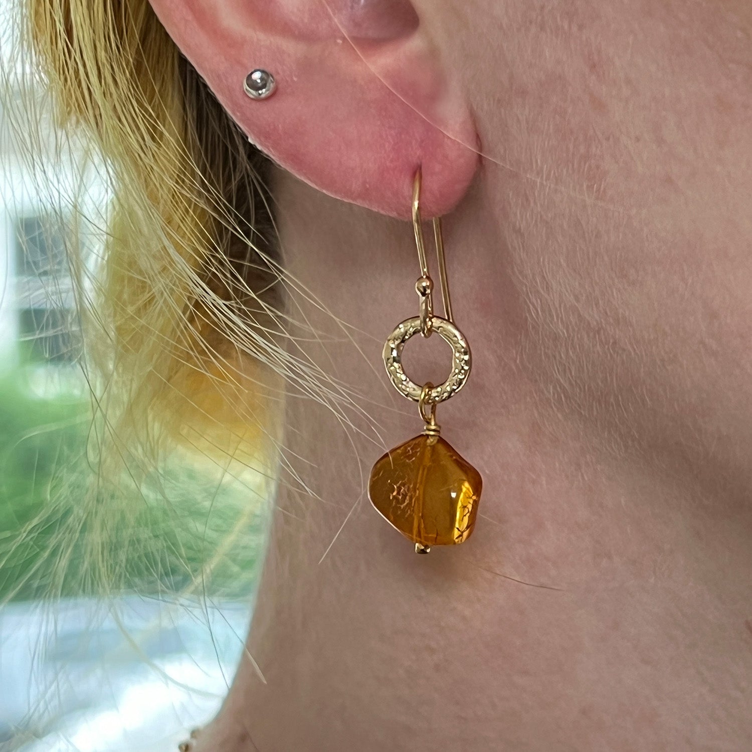 Gita Earrings With Amber Freeform Pebble