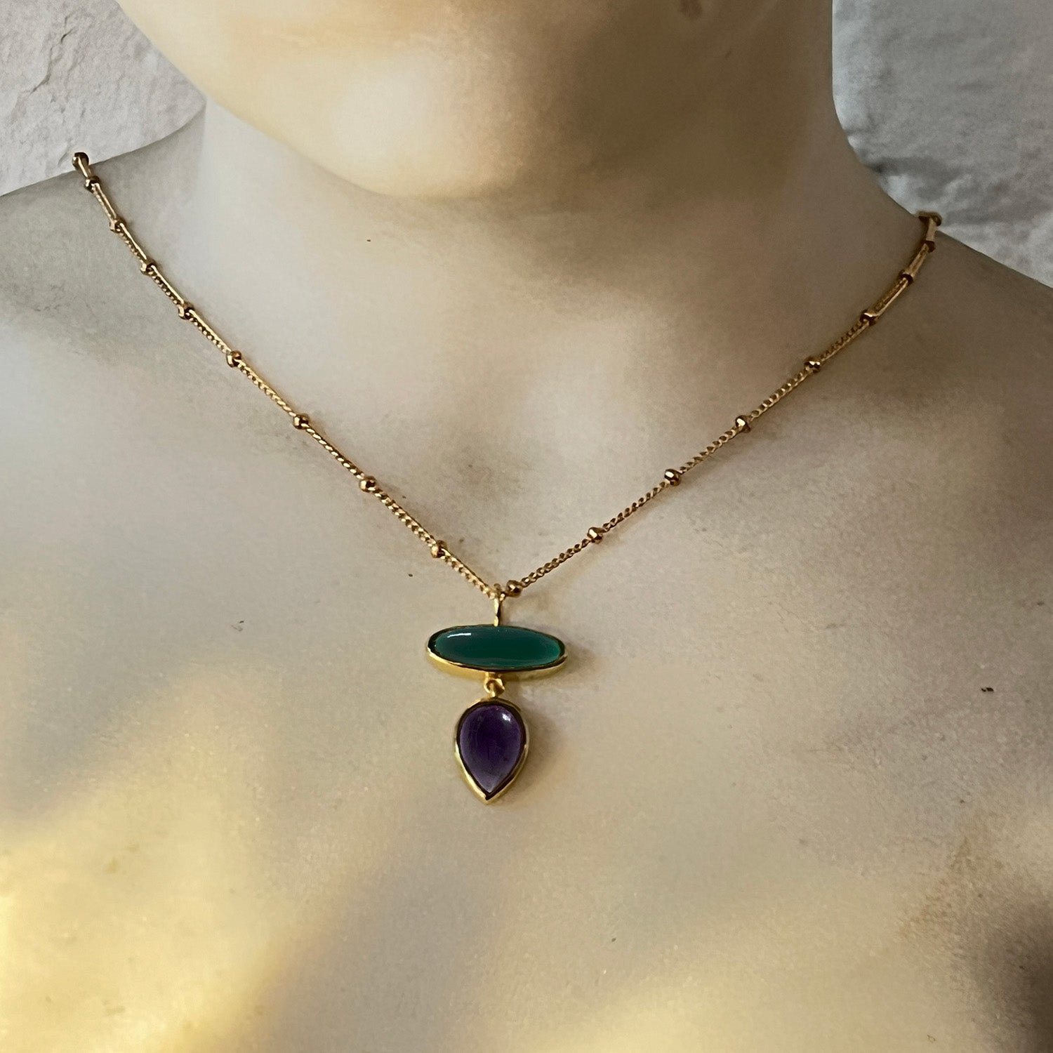 Diva Pendant Amethyst and Green onyx on Biba chain
