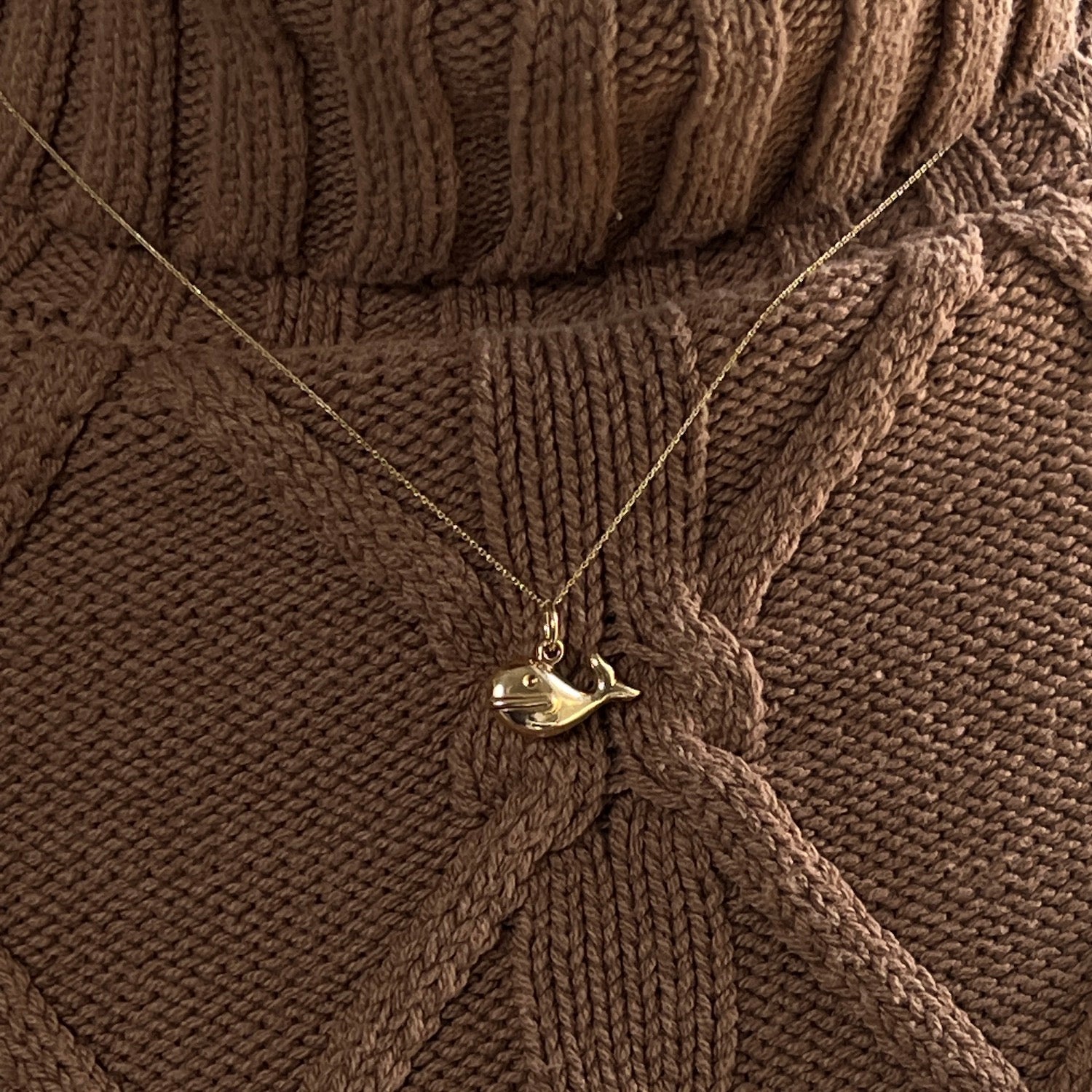 Whale charm 9 K gold vintage on 9K gold chain
