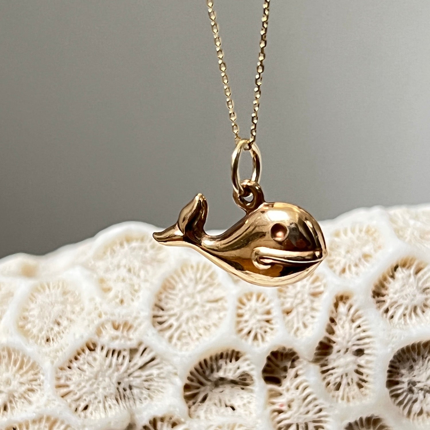 Whale charm 9 K gold vintage on 9K gold chain