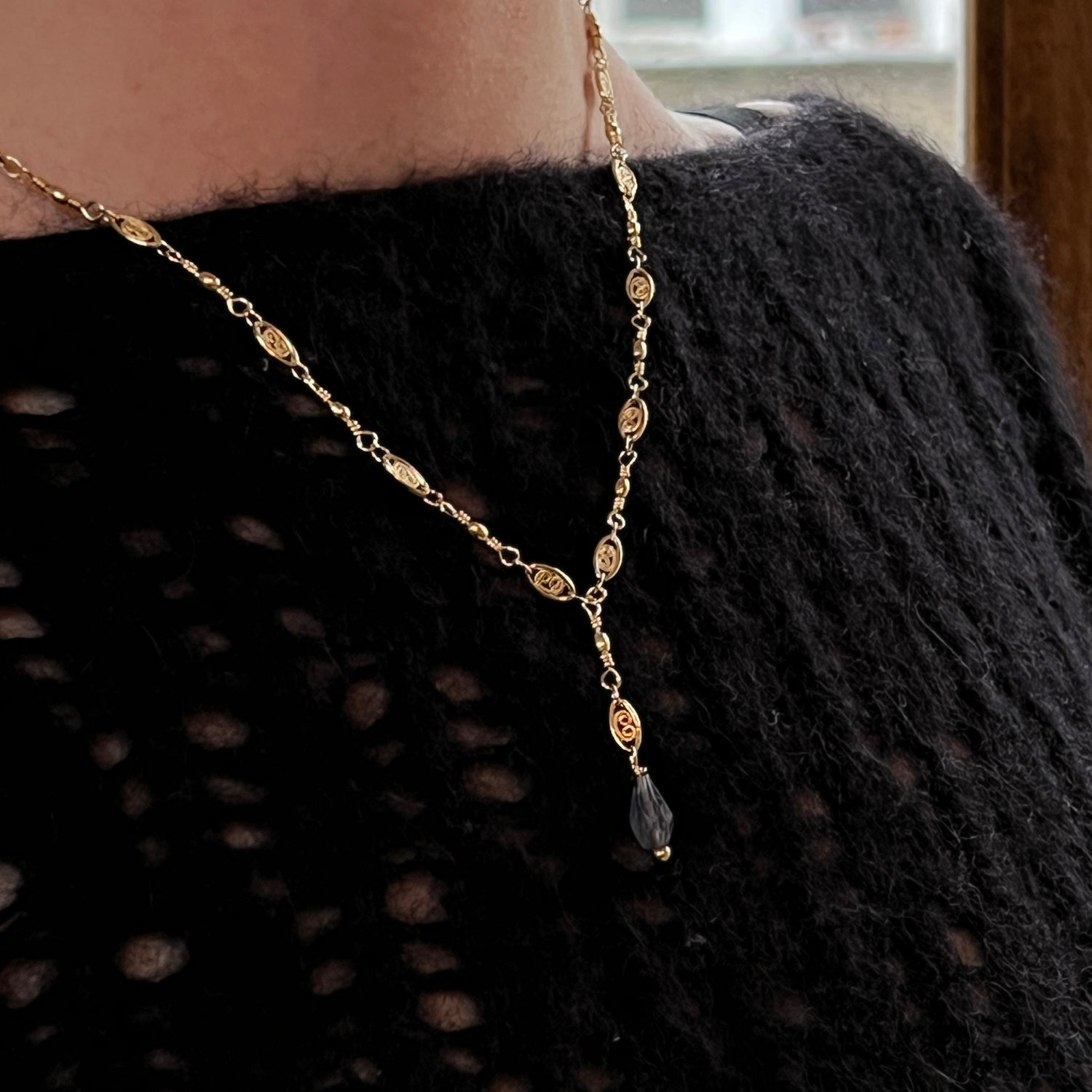 Louise Chain With Iolite Pendant