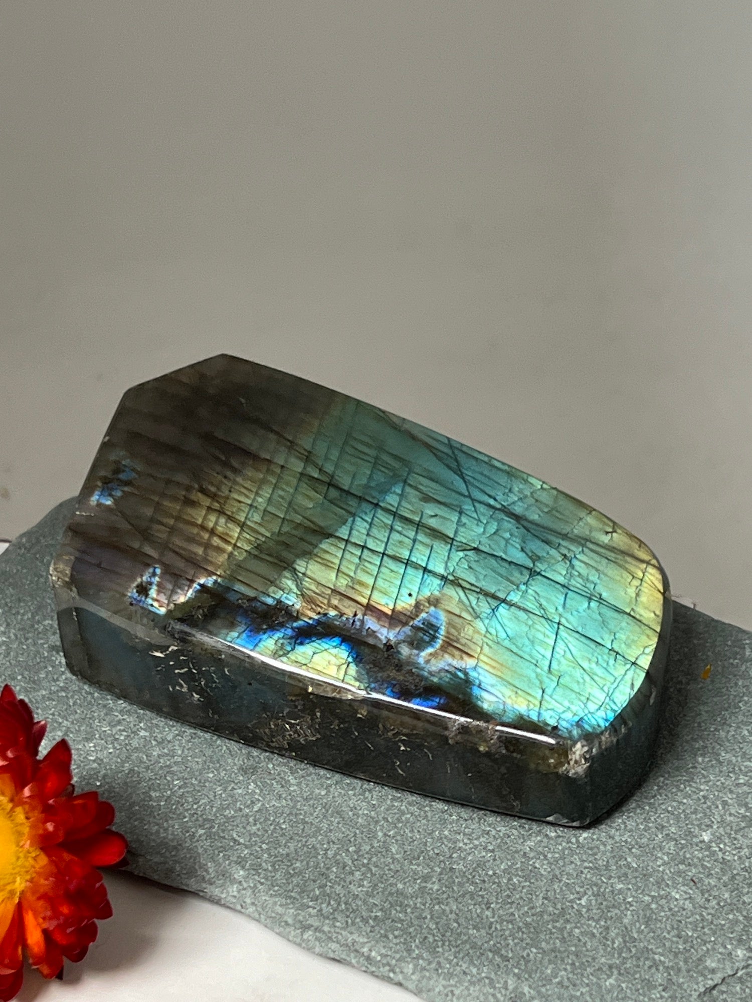 Thick Labradorite slice stand alone from Madagascar