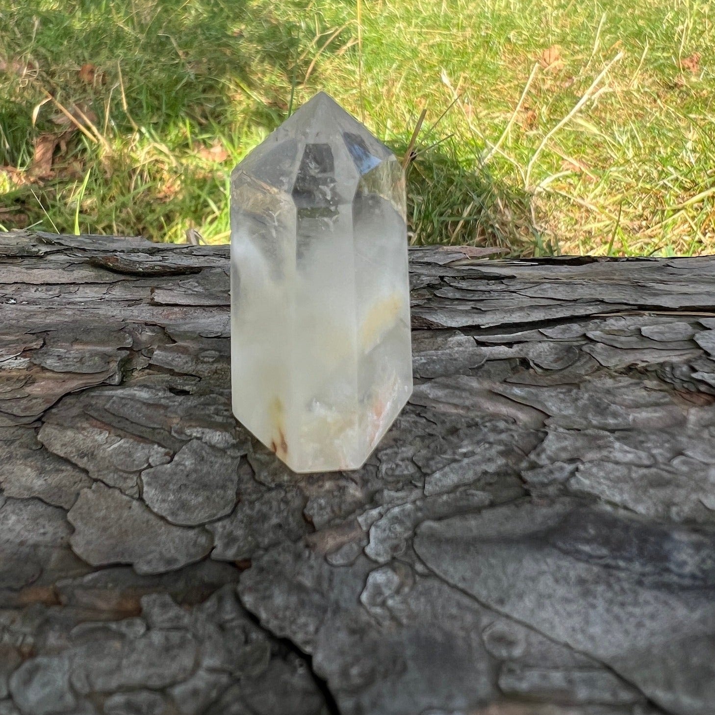Short cloudy roc crystal