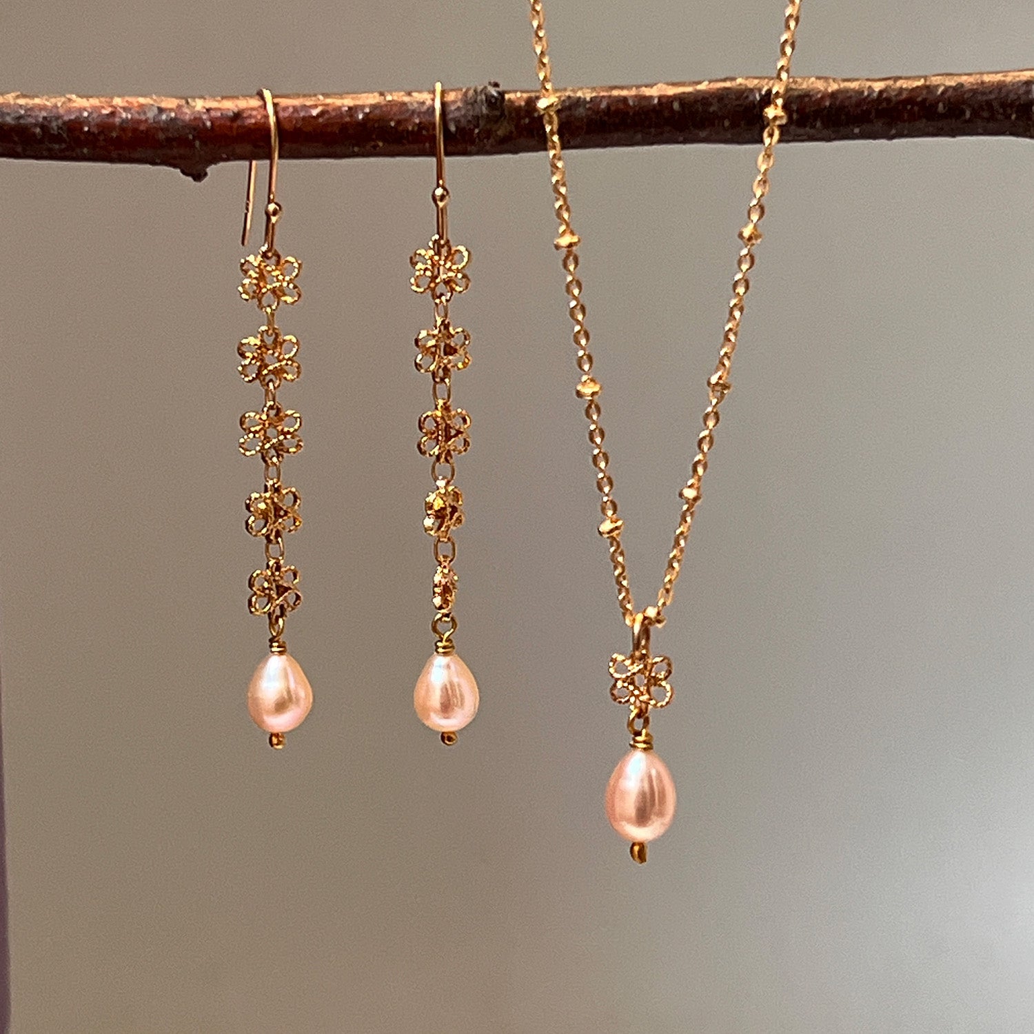 Infinity Freshwater Pearl Pendant On Short Satellite Chain