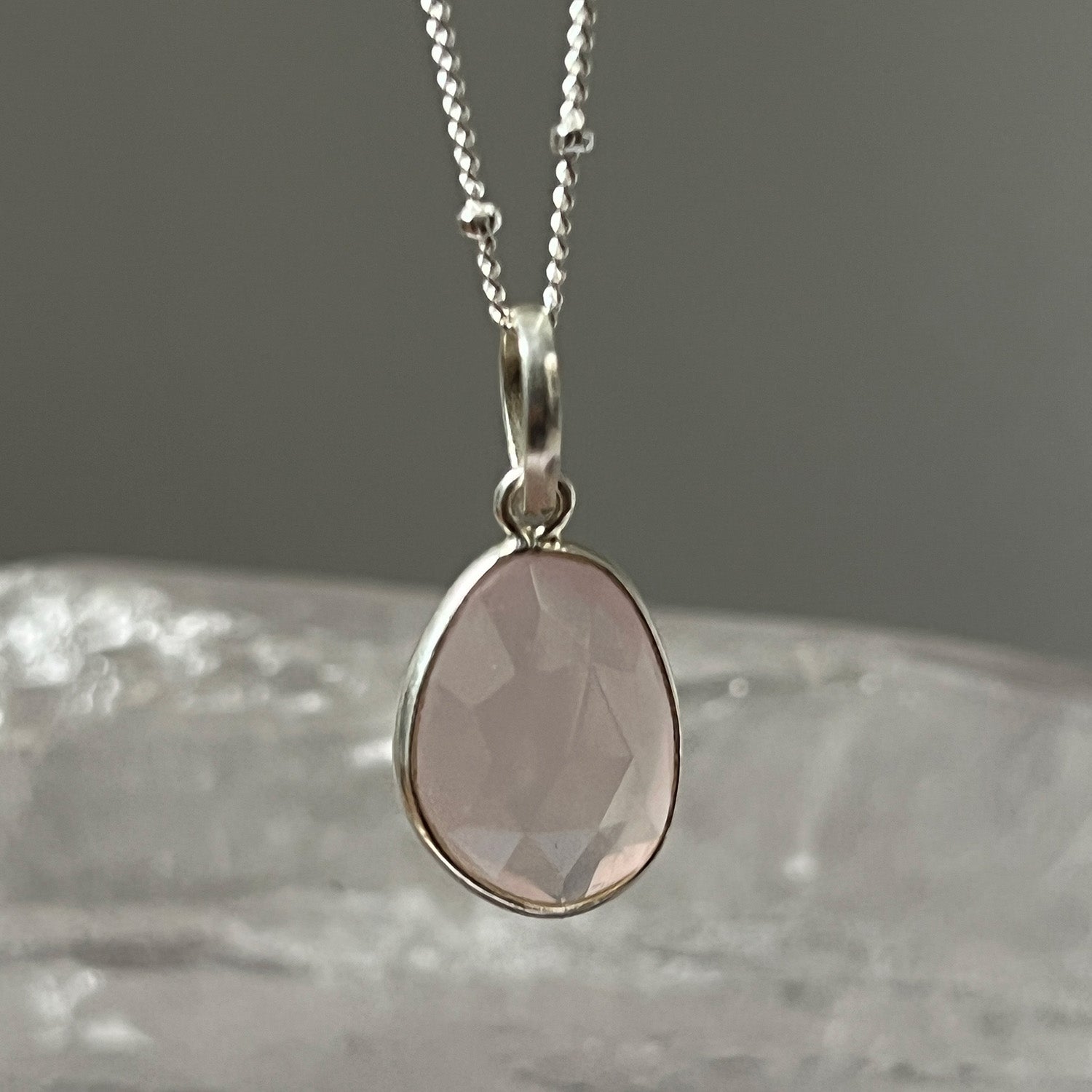 Freeform Rose Quartz Oval Faceted Pendant On Sterling Silver Satellite Chain