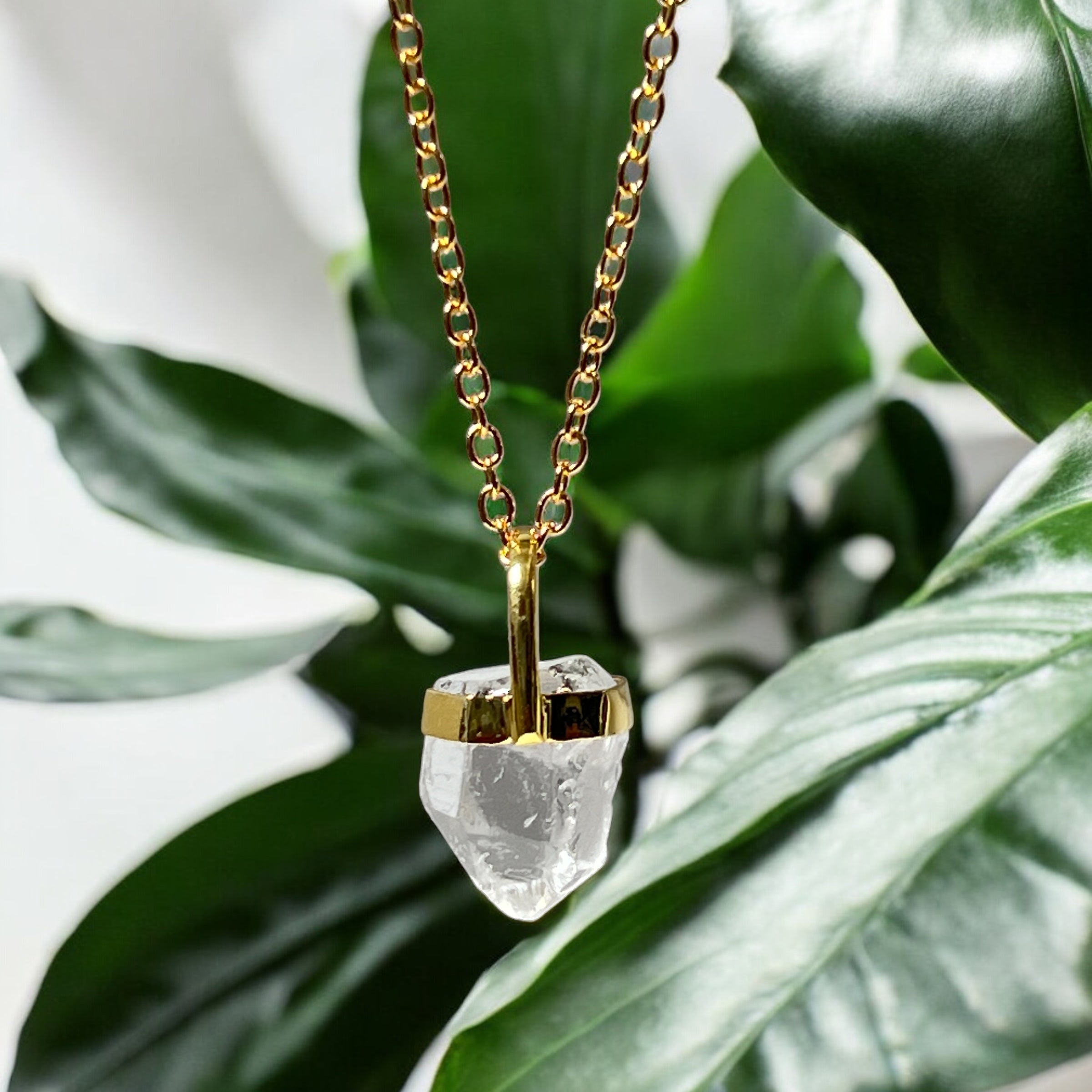 Raw Short Rock crystal on simple chain
