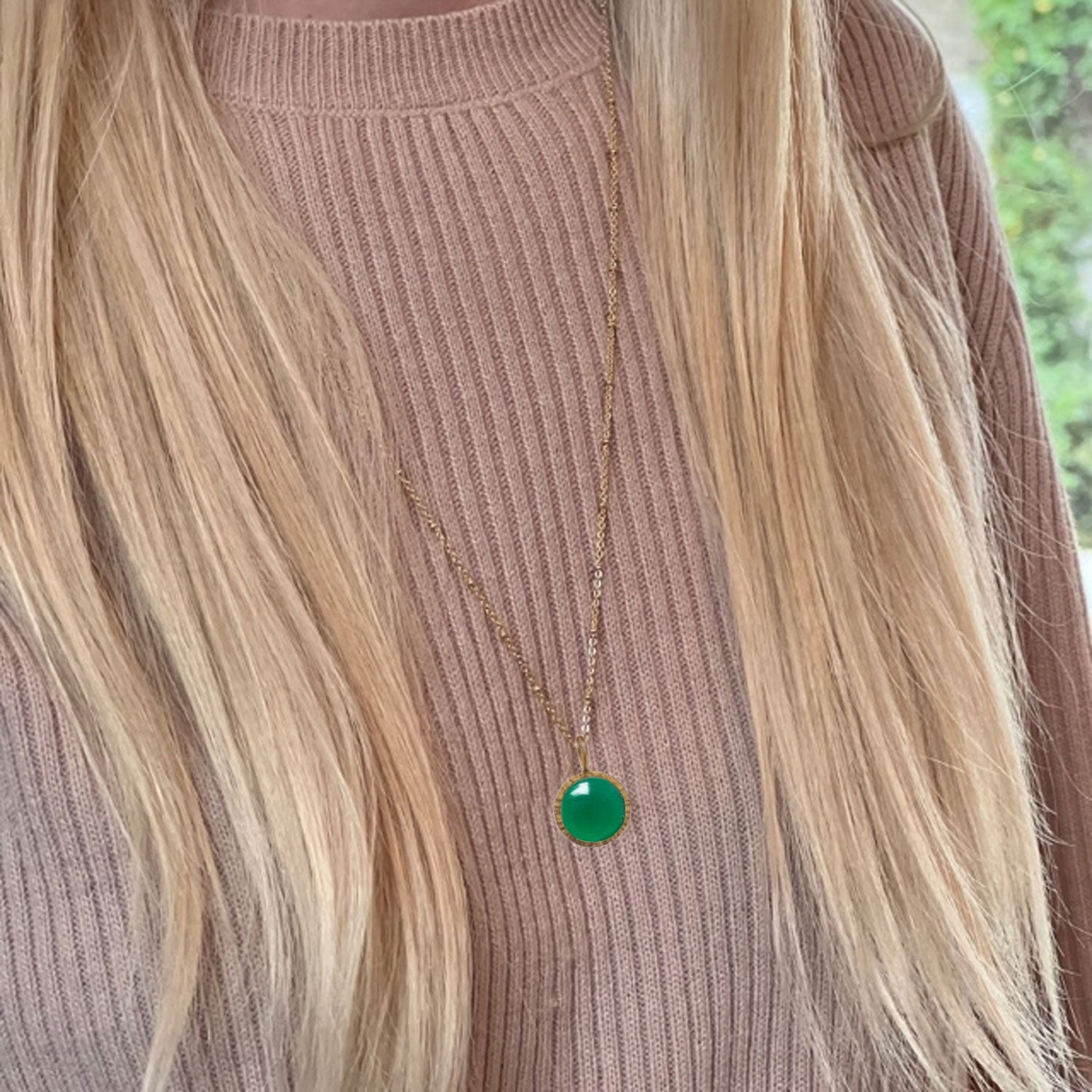 Dunia Green Onyx Round Pendant On Long Satellite Chain
