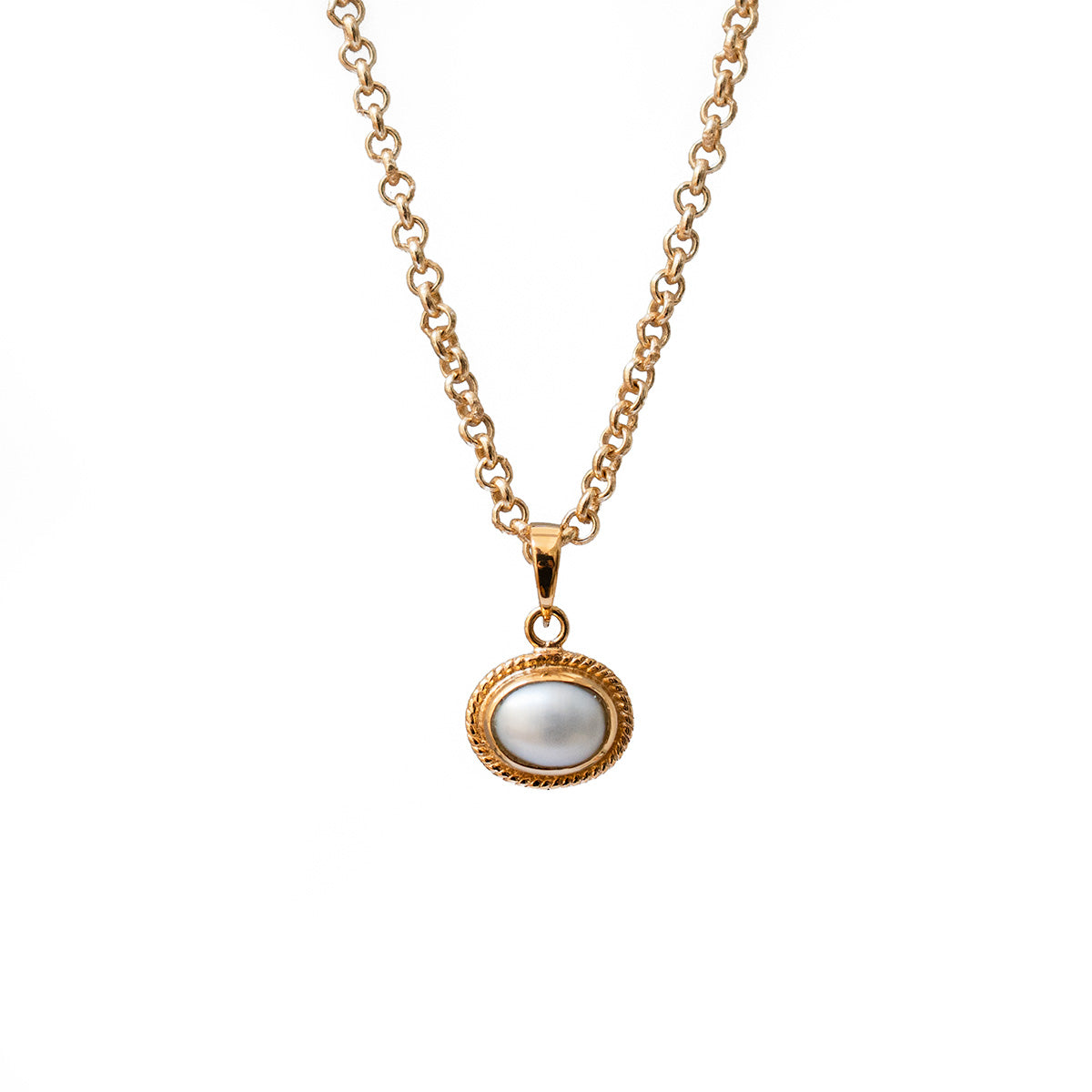 Athena Freshwater Pearl Pendant On Short Baby Belcher Chain