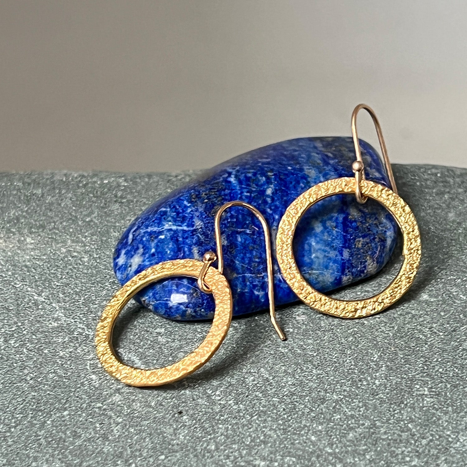 Taya Plain Hoop Earrings