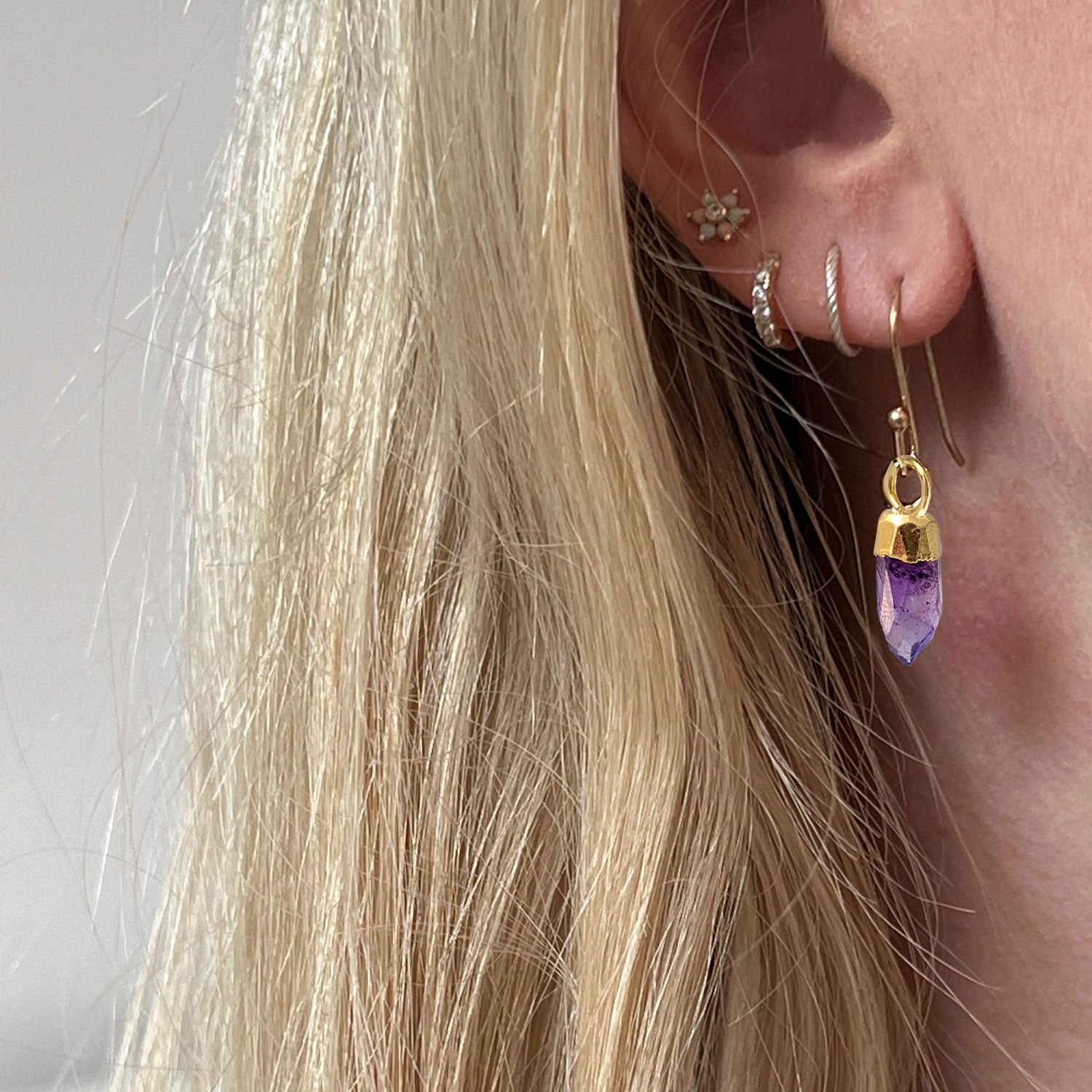 Mini Point Earrings Amethyst