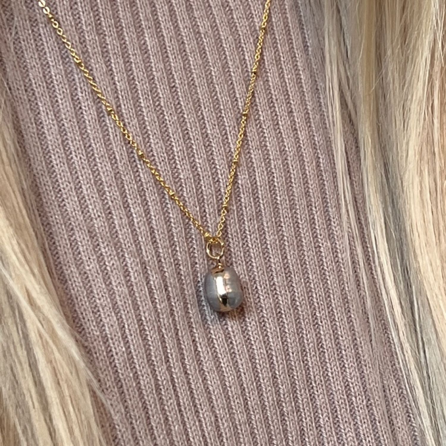 Miranda Pearl (Grey or Cream Pearl) on Satellite Chain