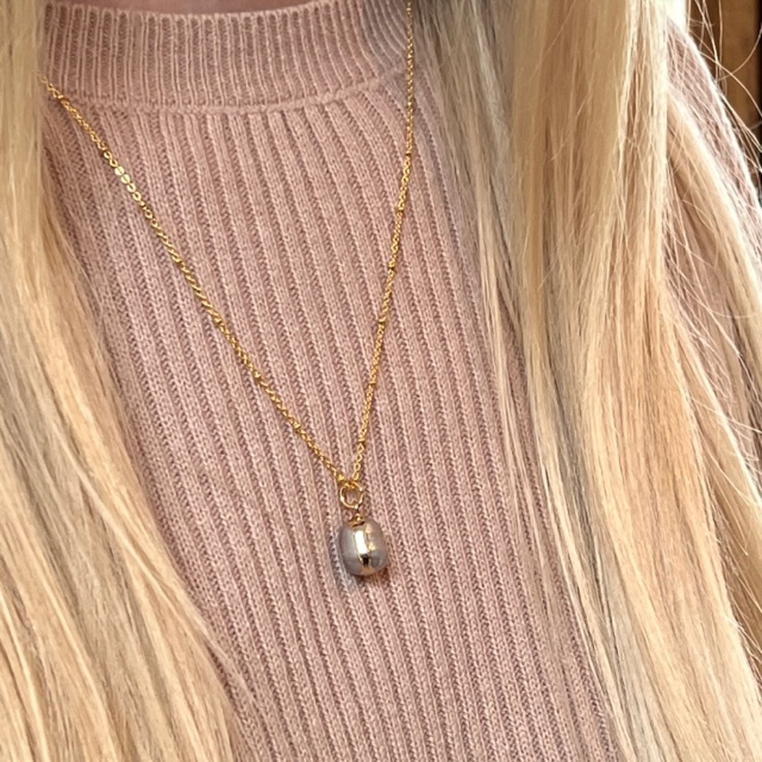 Miranda Pearl (Grey or Cream Pearl) on Satellite Chain