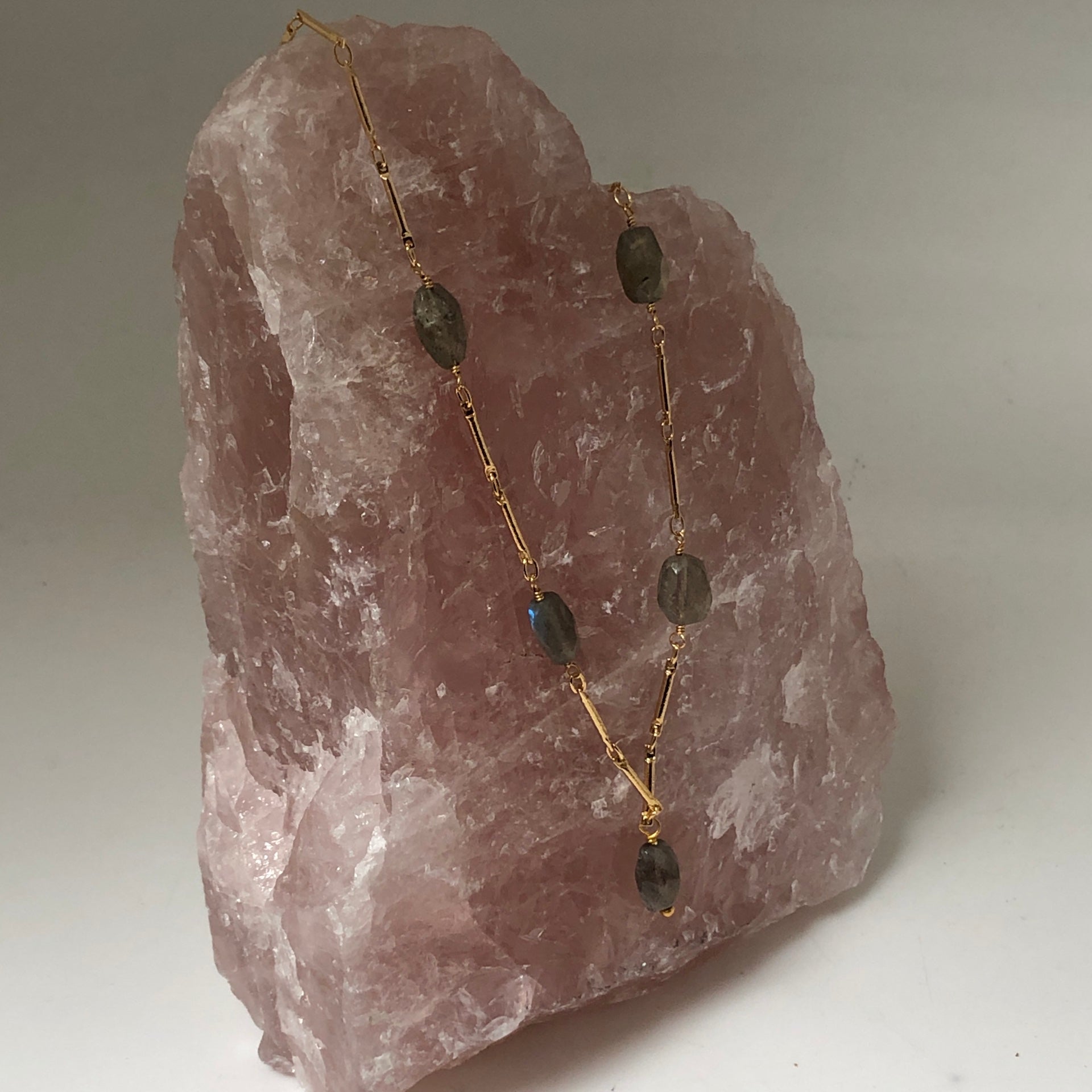 Tula Chain Short Semi Precious Labradorite