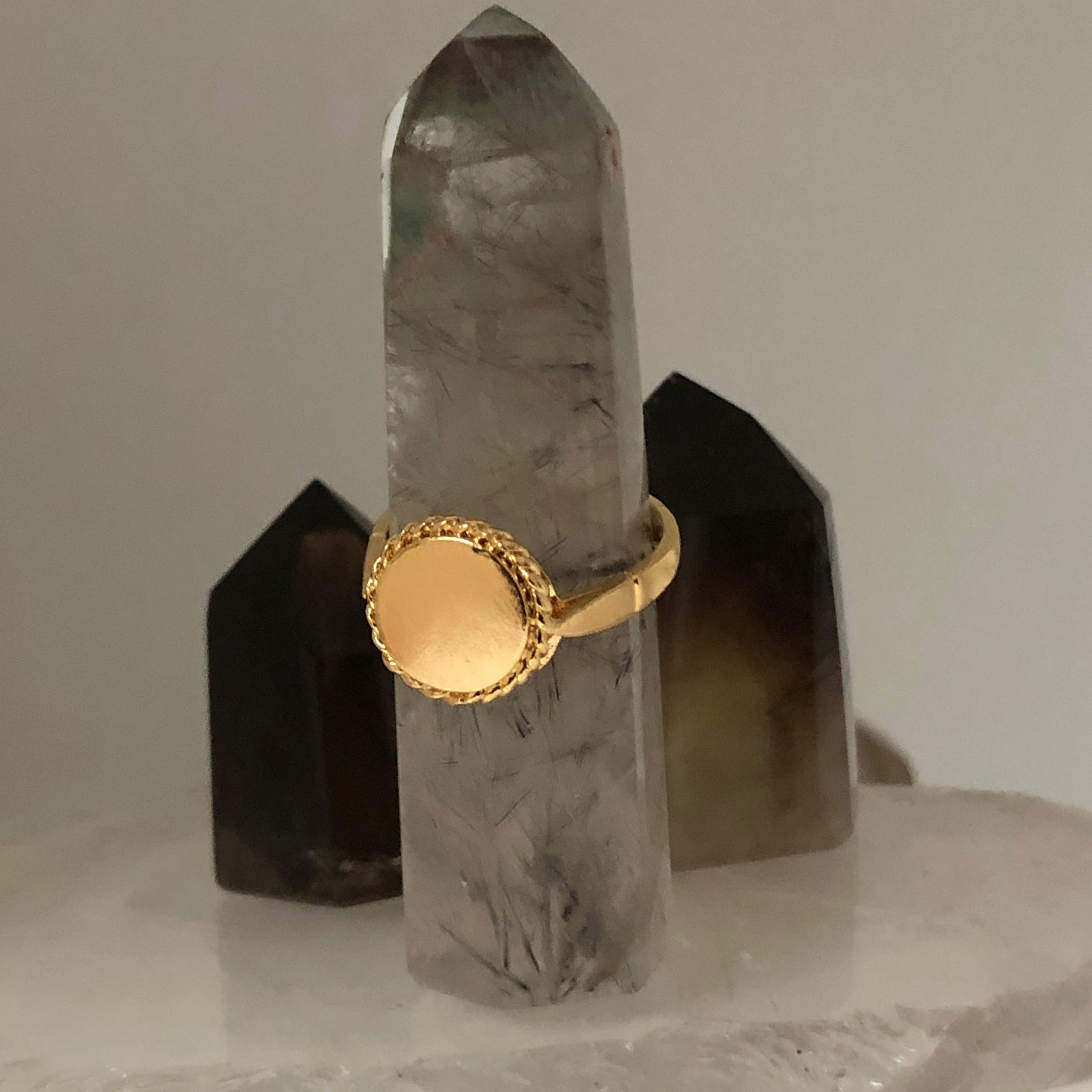 Signet Round Rope Ring