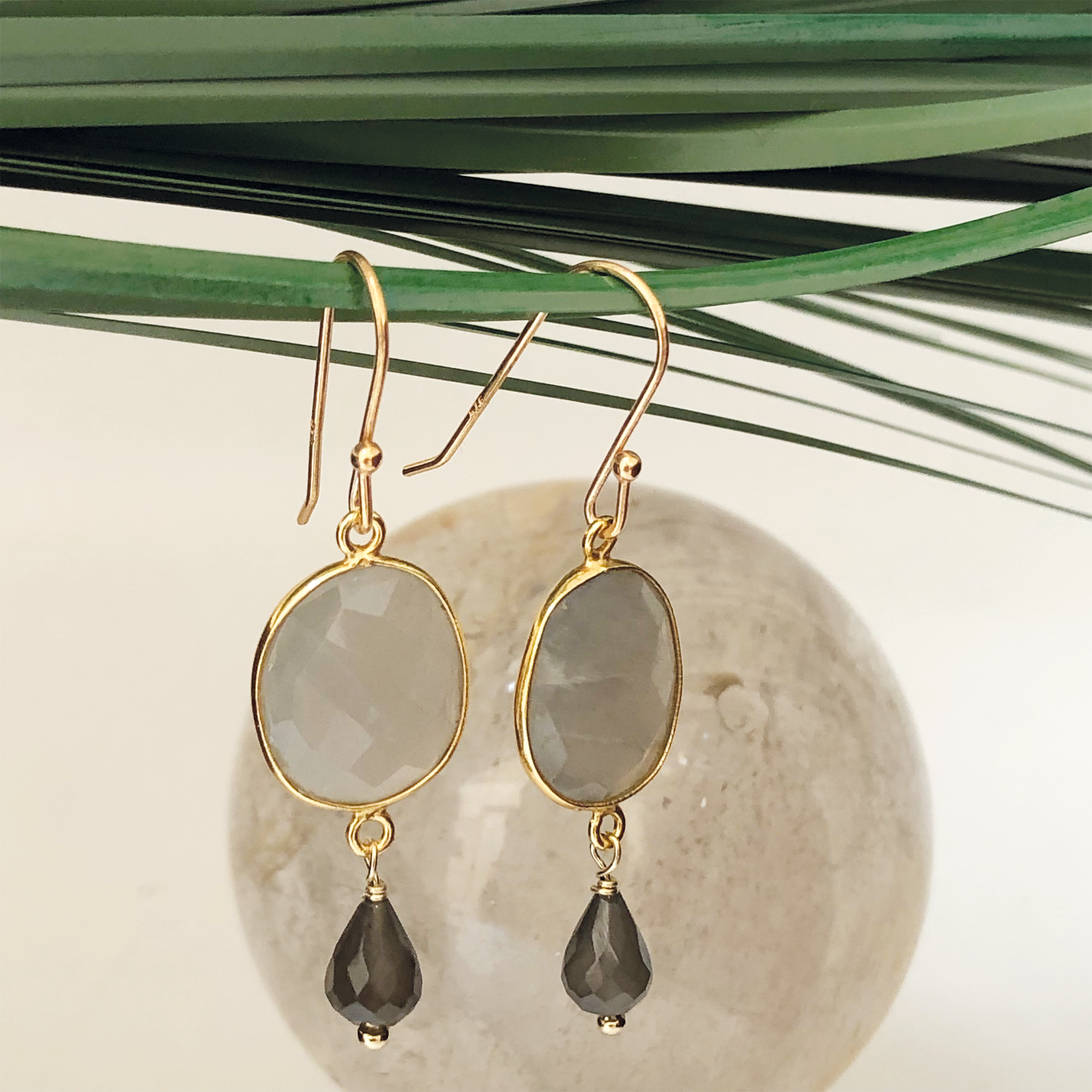 Luna Earrings Grey Moonstone