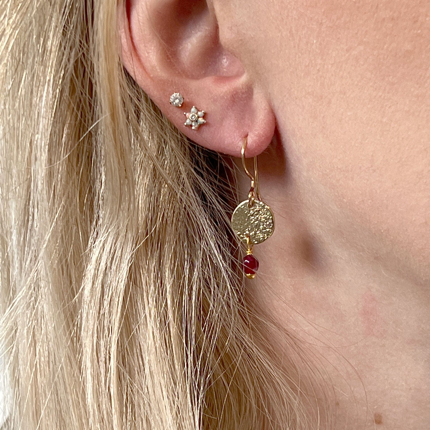 Mini Harmonia Earrings Garnet