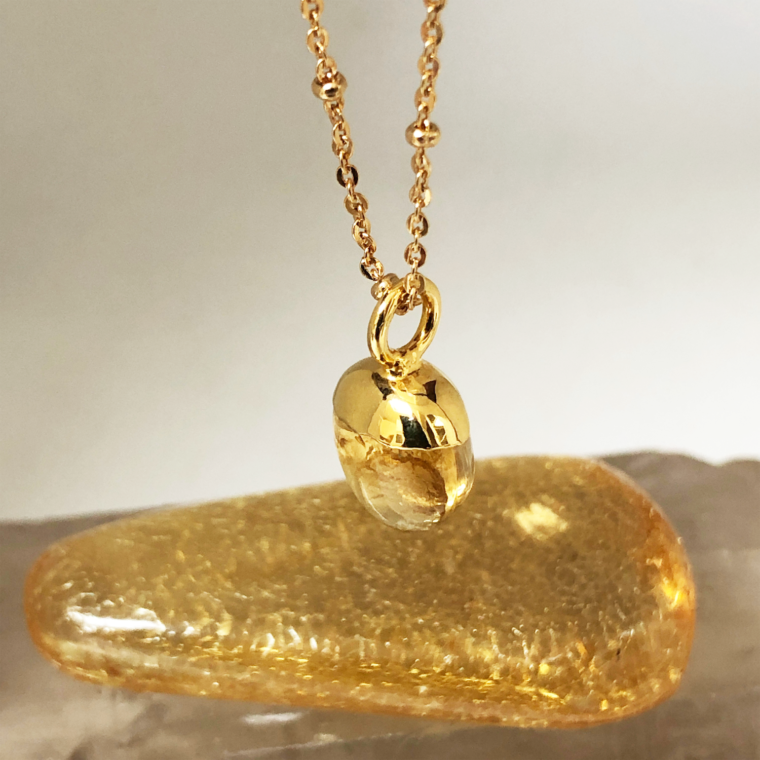 Mini Pebble Pendant Citrine on Satellite chain