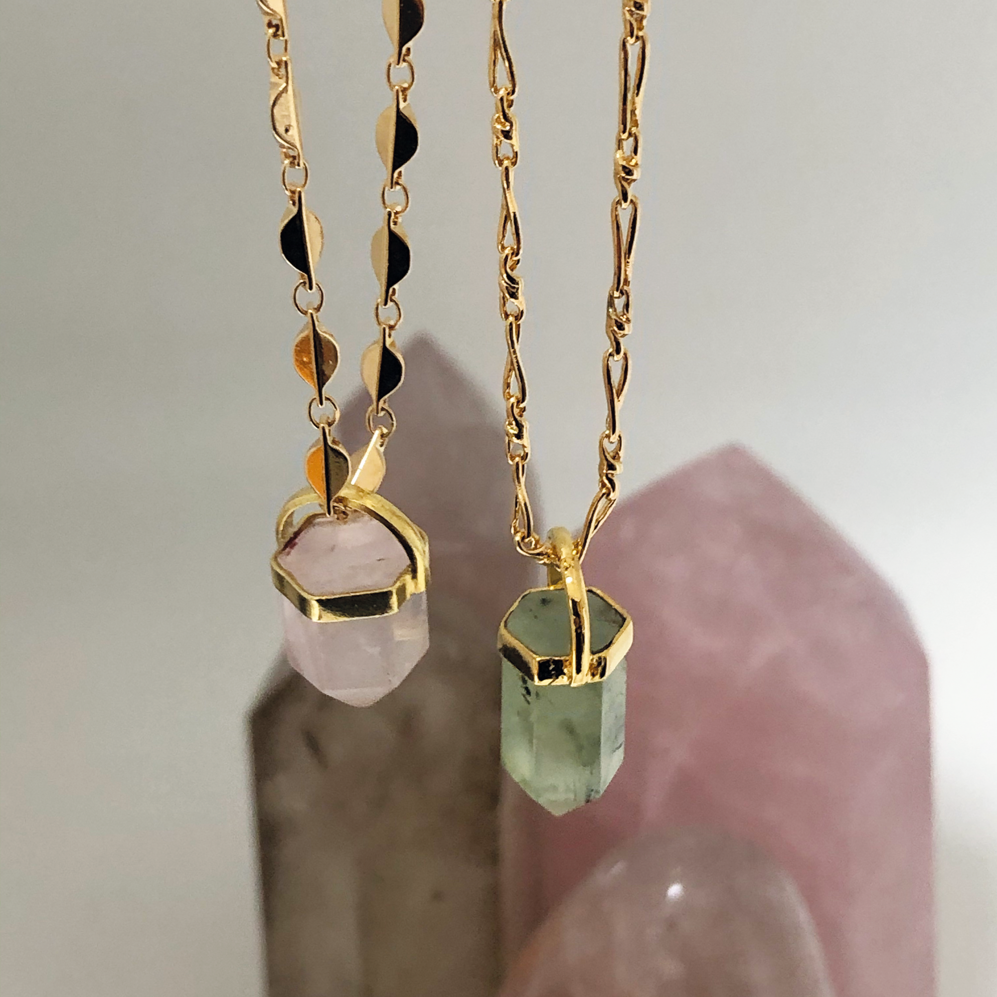 Green Prehnite Point on Torsade Chain
