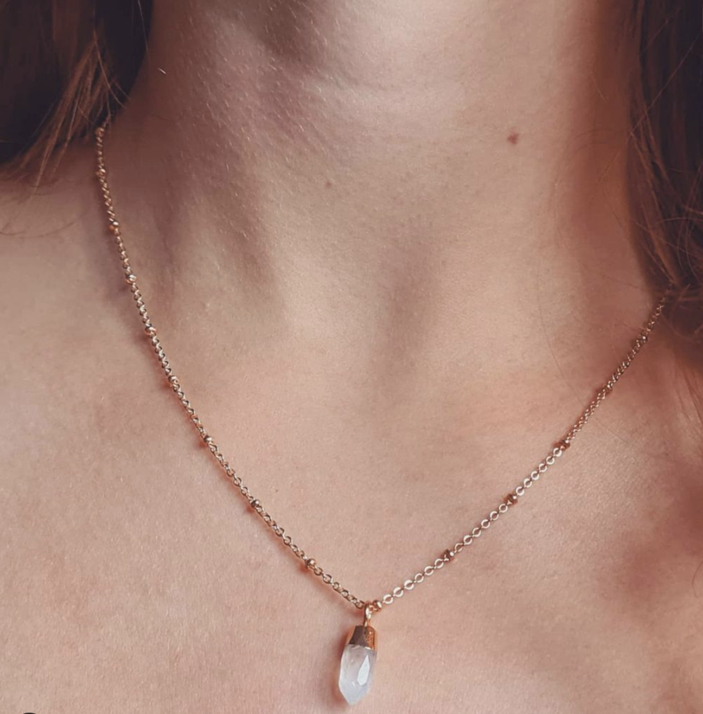 Mini Point Green Onyx Pendant on Satellite chain