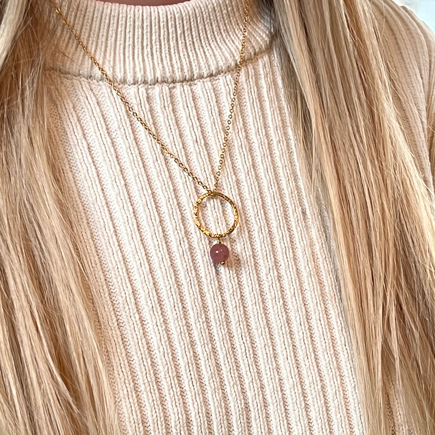 Margaret Pendant Strawberry Quartz