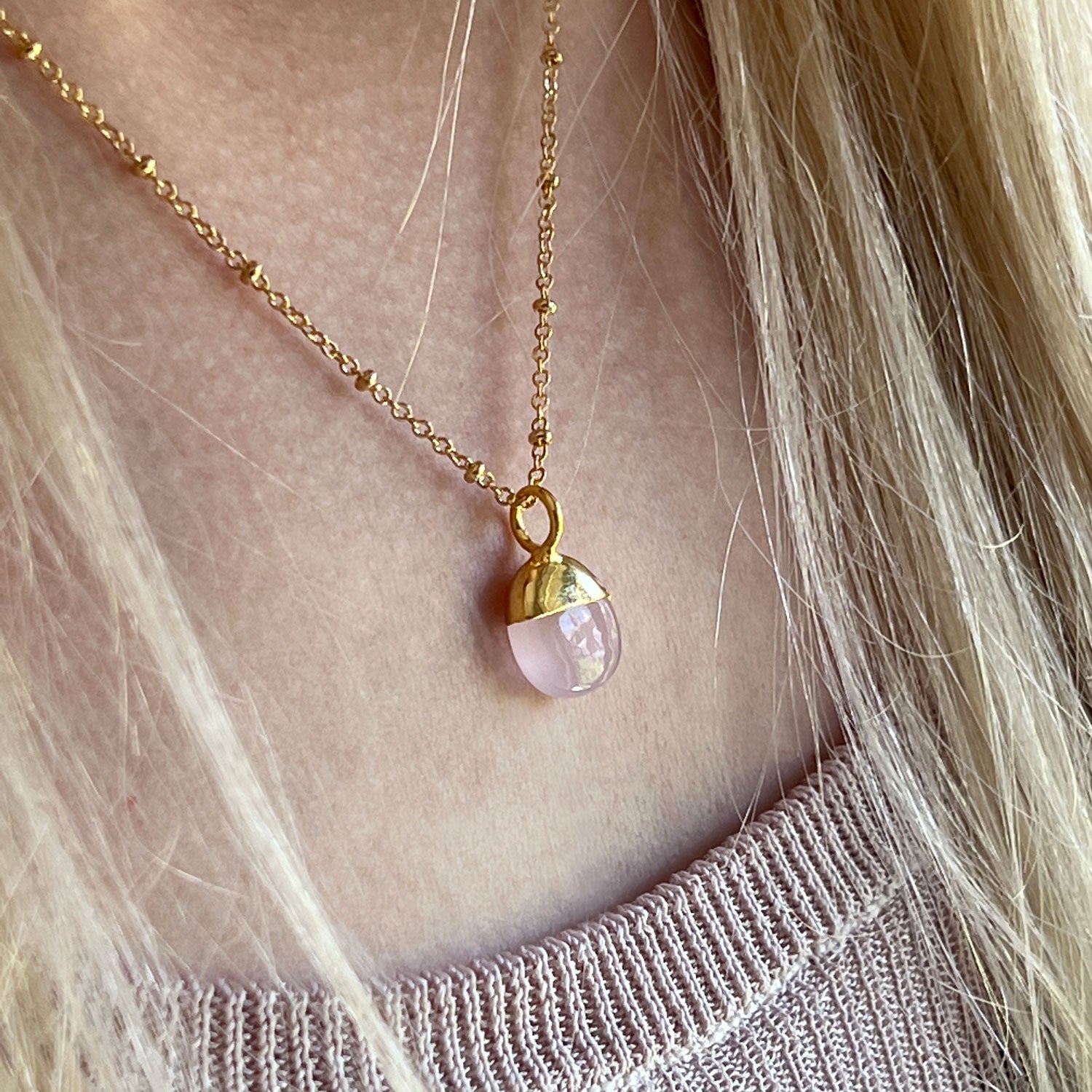 Mini Pebble Pendant Pink Chalcedony