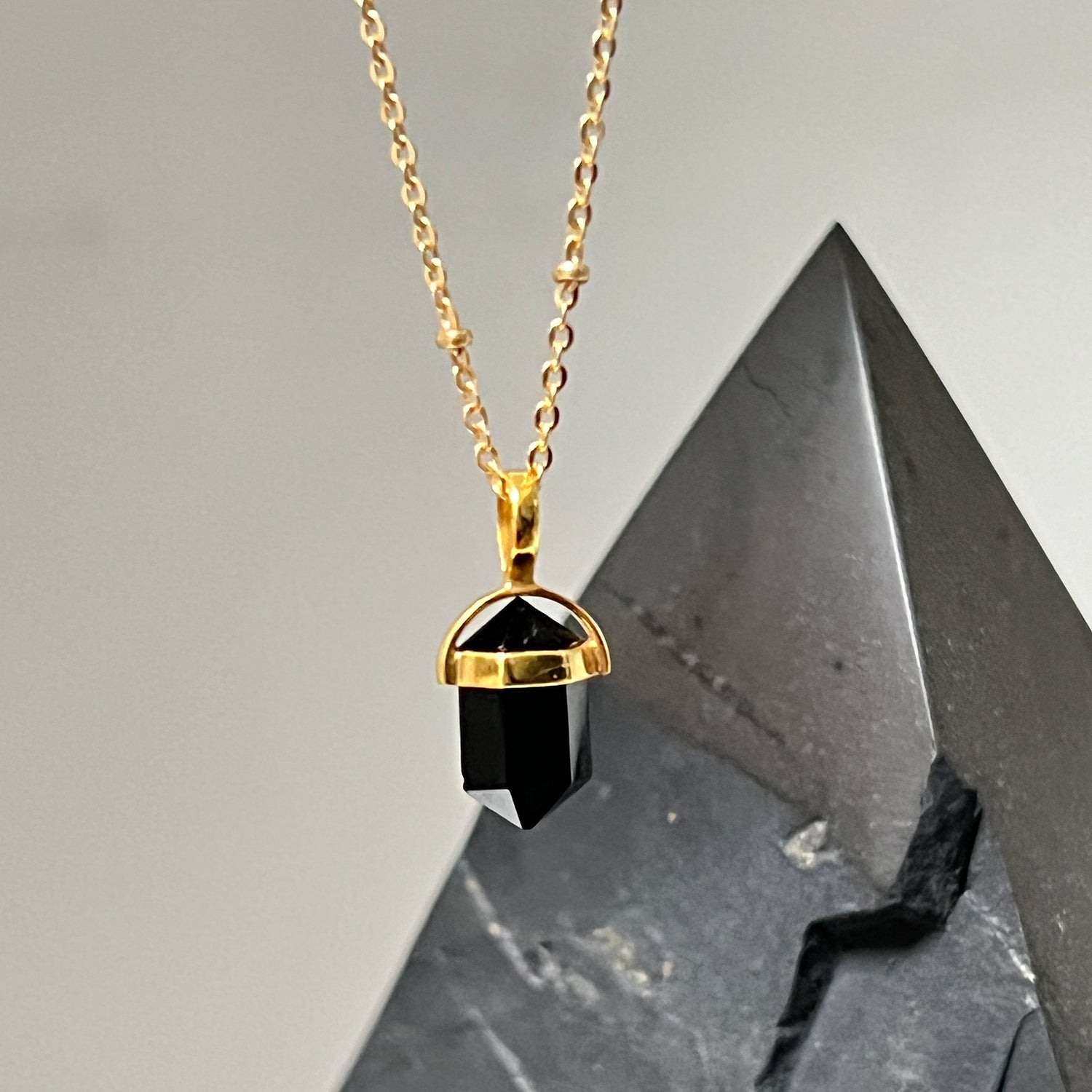 Black Onyx Double Mini Point Bridge Set On Short Satellite Chain