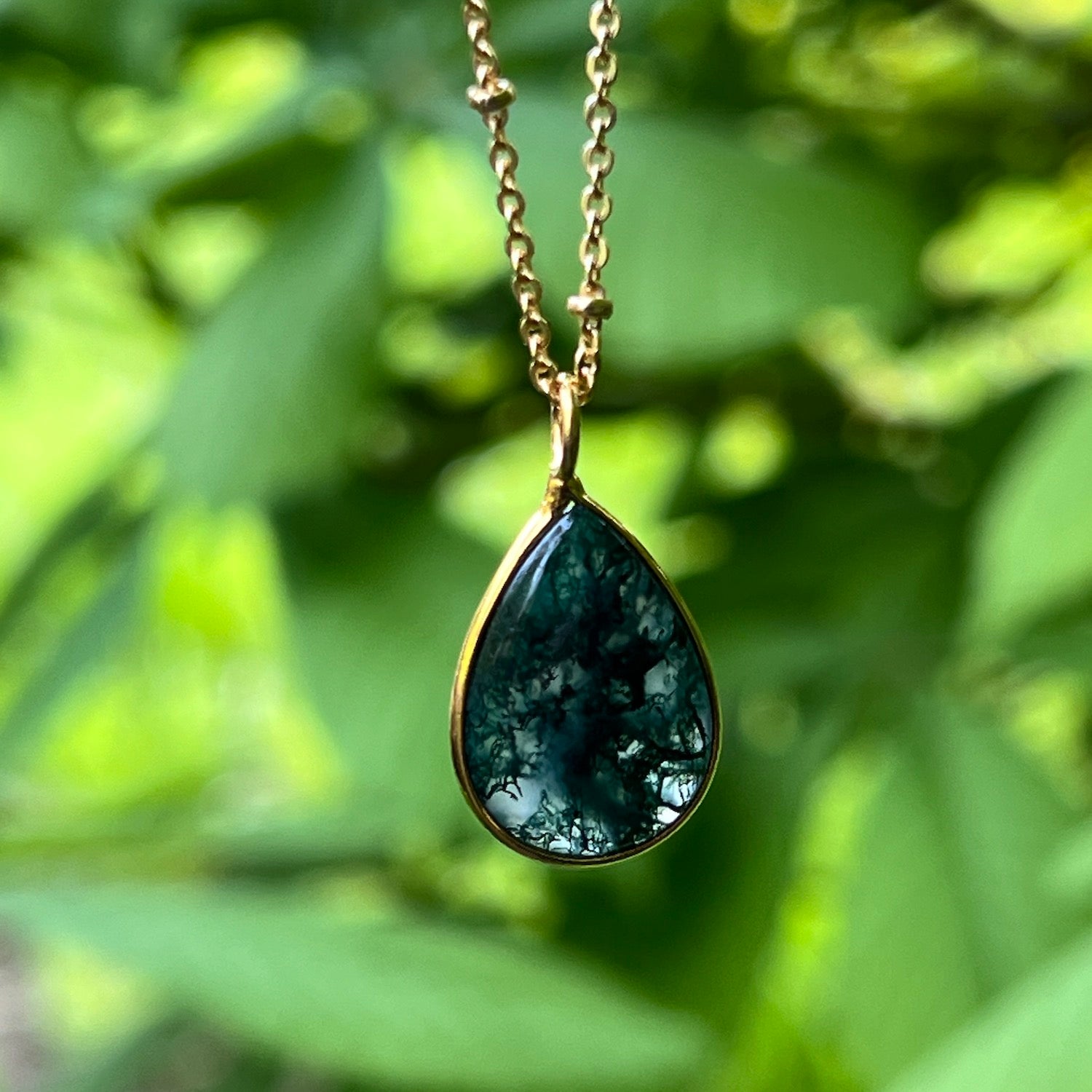 Drop Moss Agate Pendant On Rosary or satellite chain
