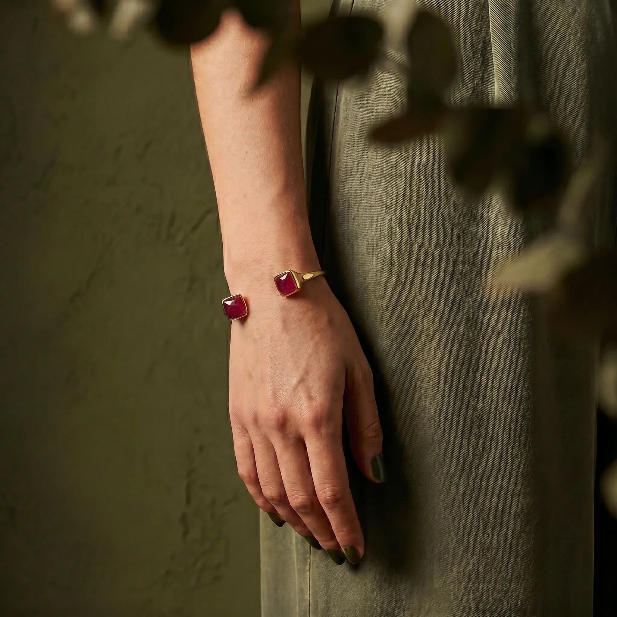 Bumi Green Onyx Or Pink Sillimanite Bangle