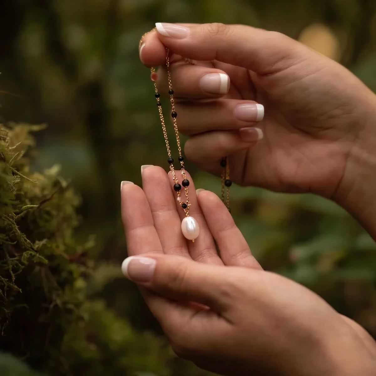 Asymmetric Rosary Black Onyx And White Moonstone With Drop Pearl