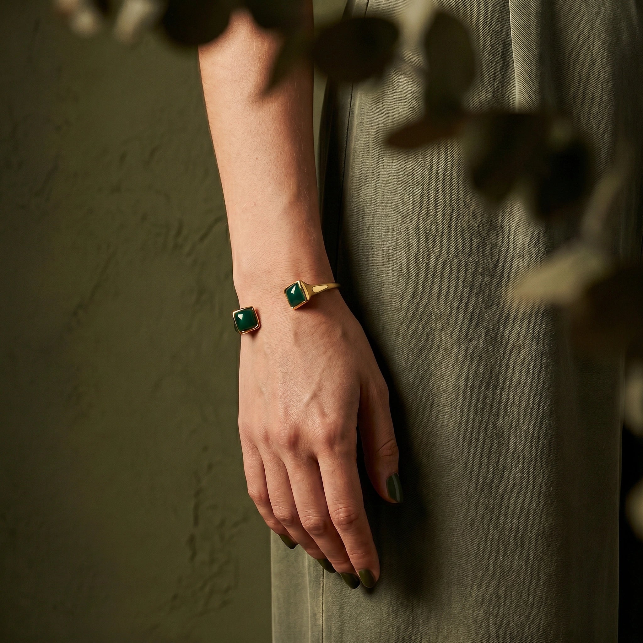Bumi Green Onyx Or Pink Sillimanite Bangle
