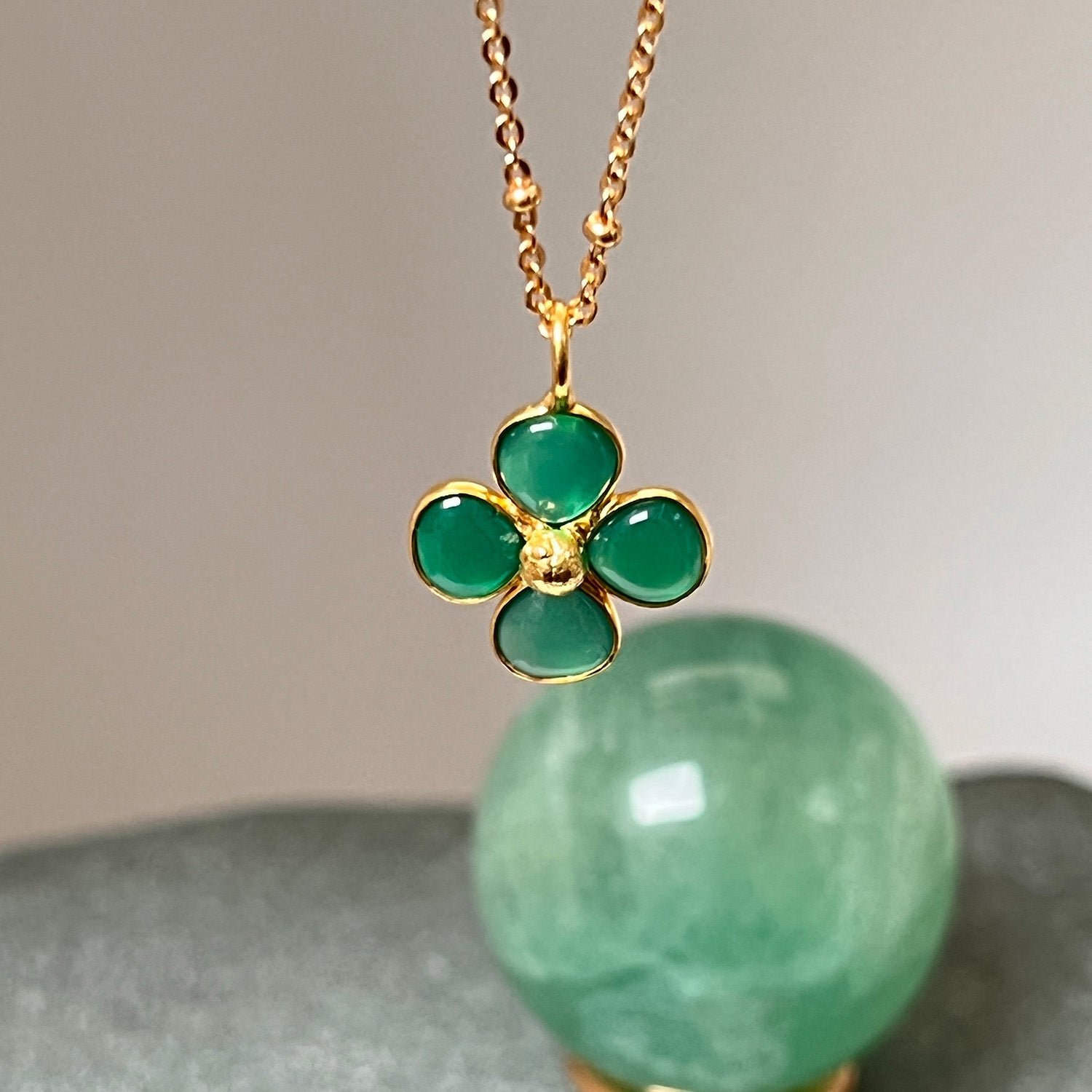 Lucky Green Onyx Clover Pendant On Short Satellite Chain
