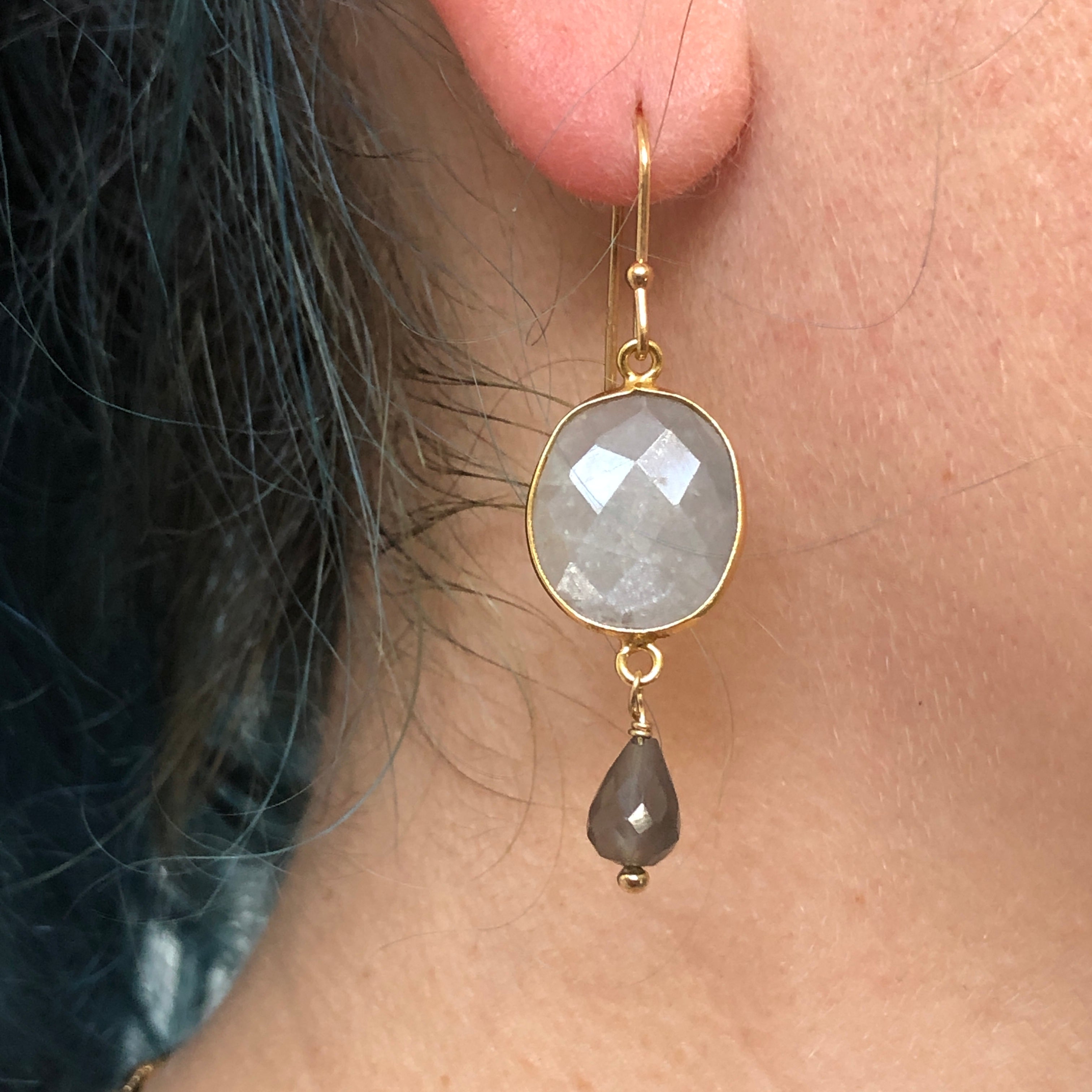 Luna Earrings Grey Moonstone