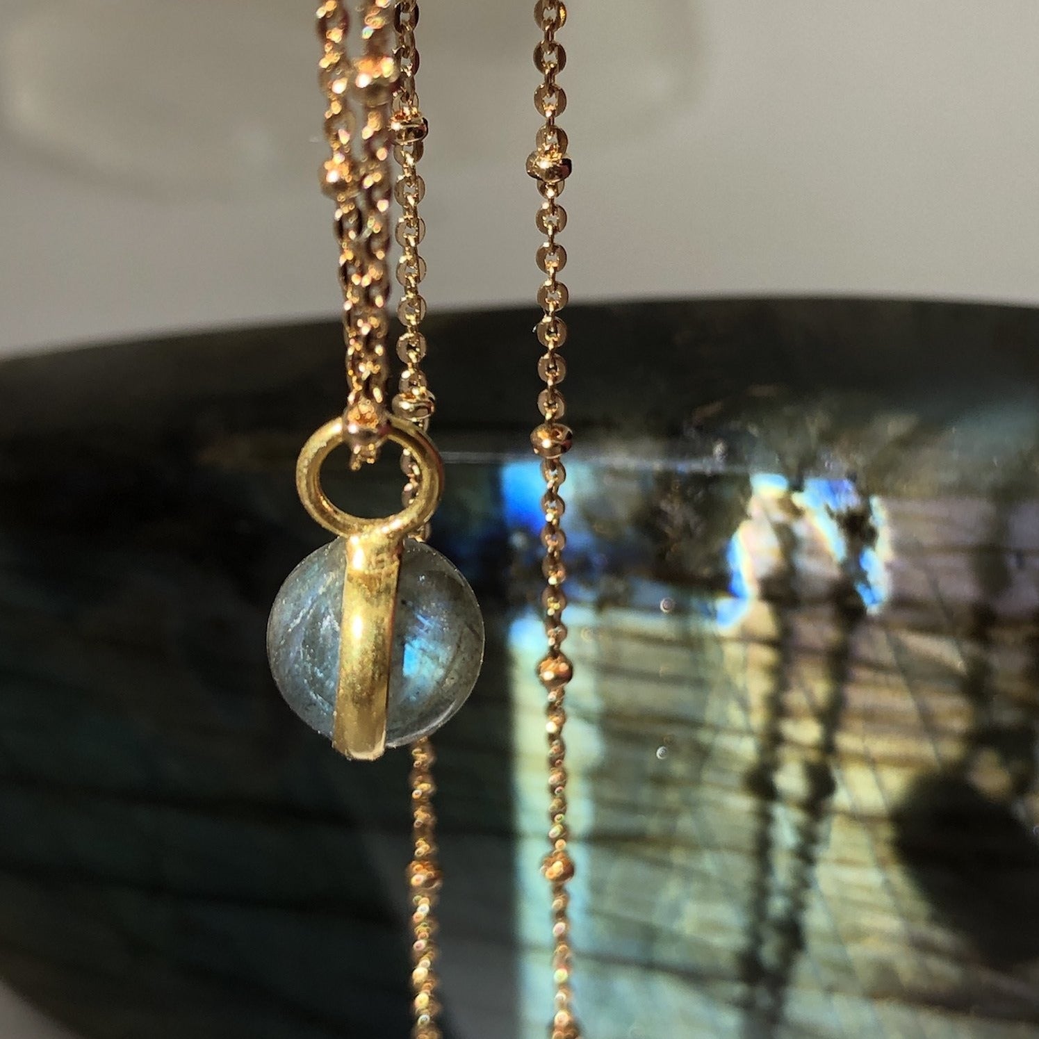 Mini Magic Crystal Ball XS Labradorite - Mirabelle Jewellery