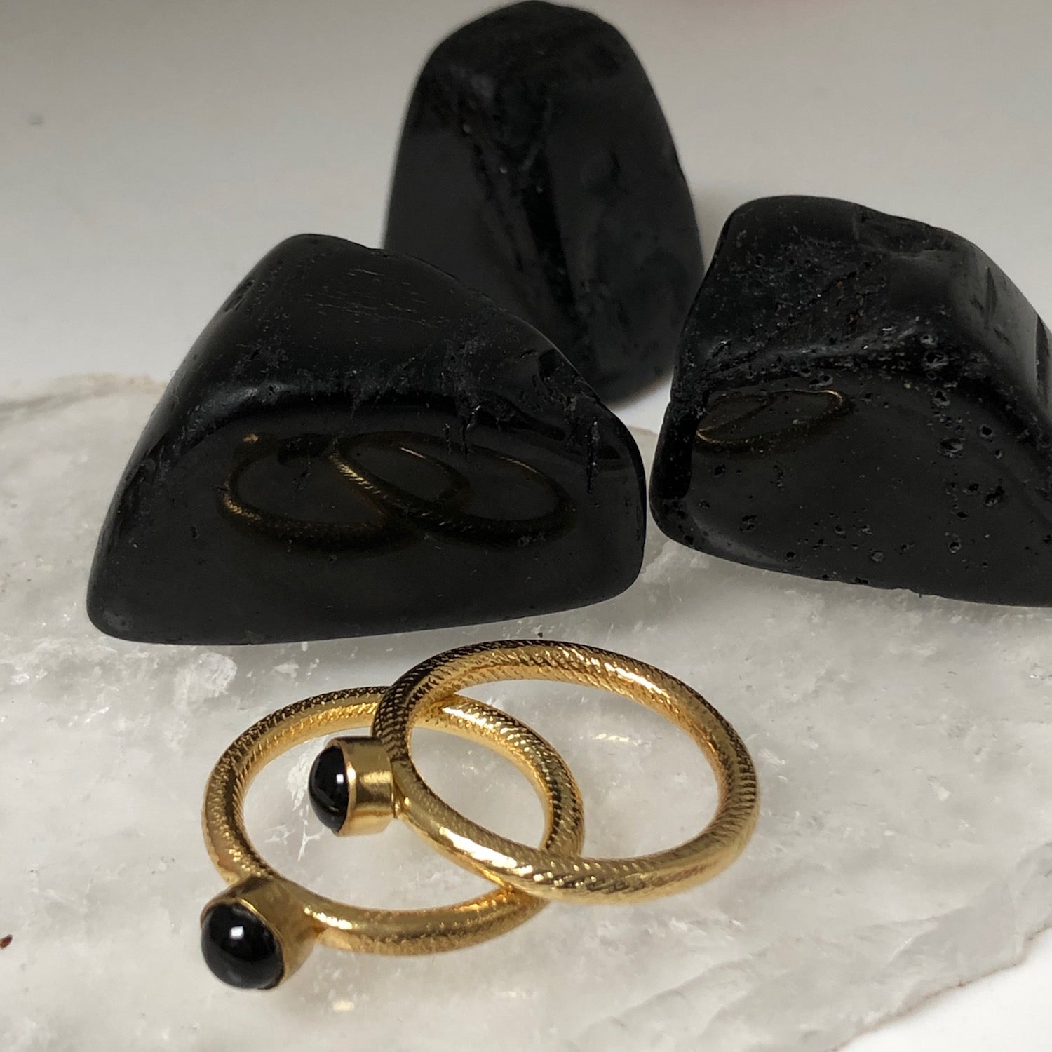 Ring Dot Black Onyx - Mirabelle Jewellery
