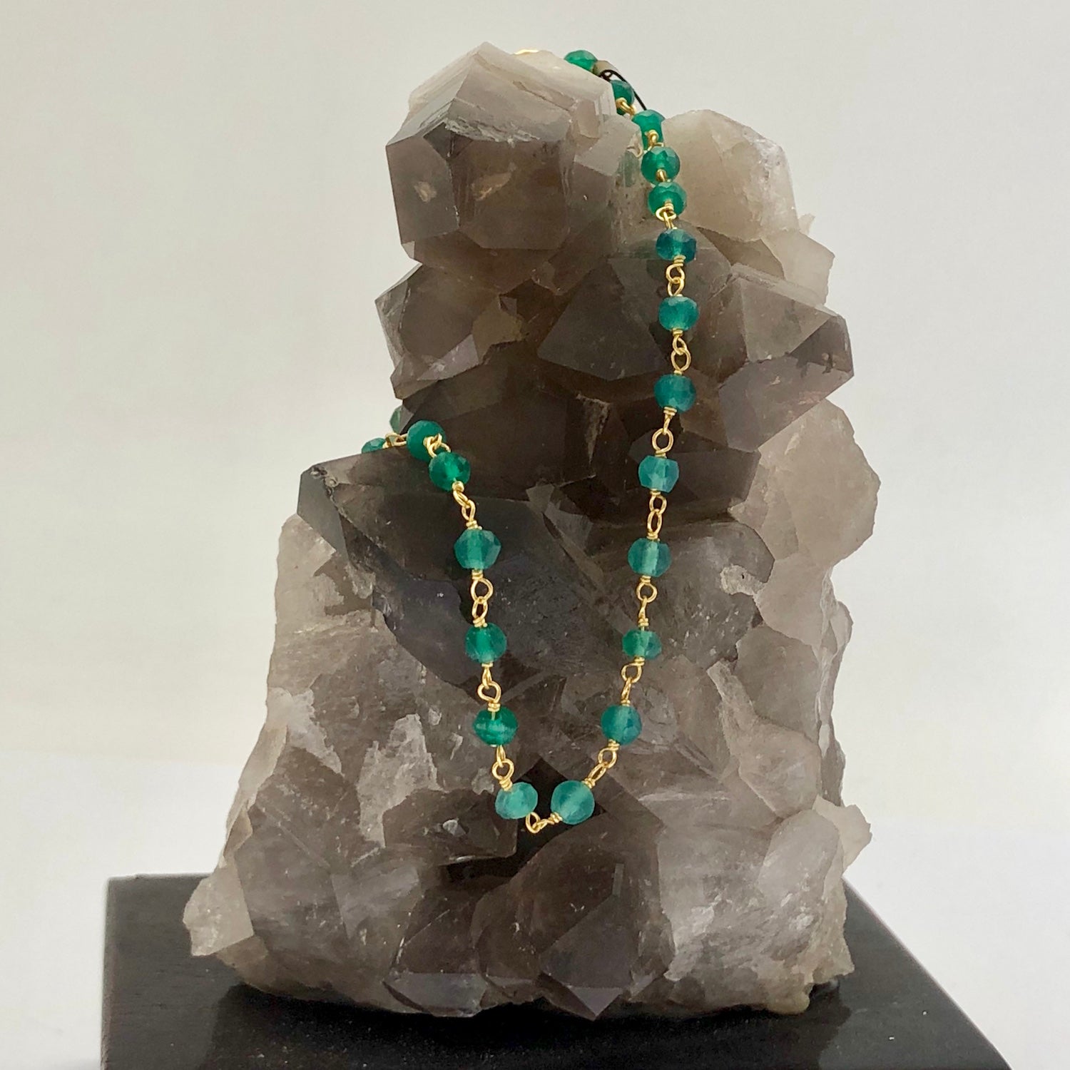 Green Onyx Bracelet with Sapphire - Mirabelle Jewellery