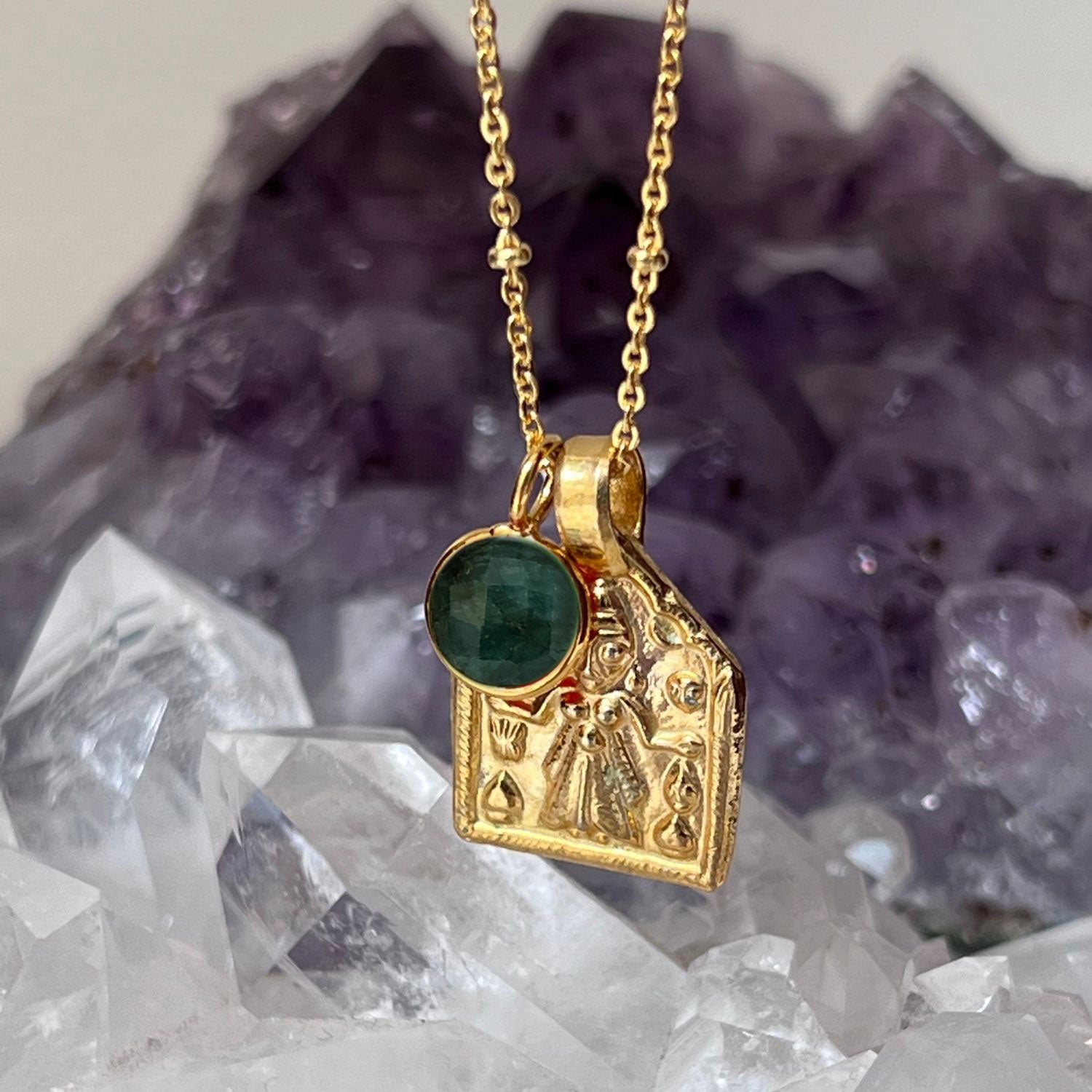 Goddess Lakshmi Pendant with Astro Emerald